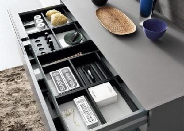 Mueble Roble Macizo Cajones